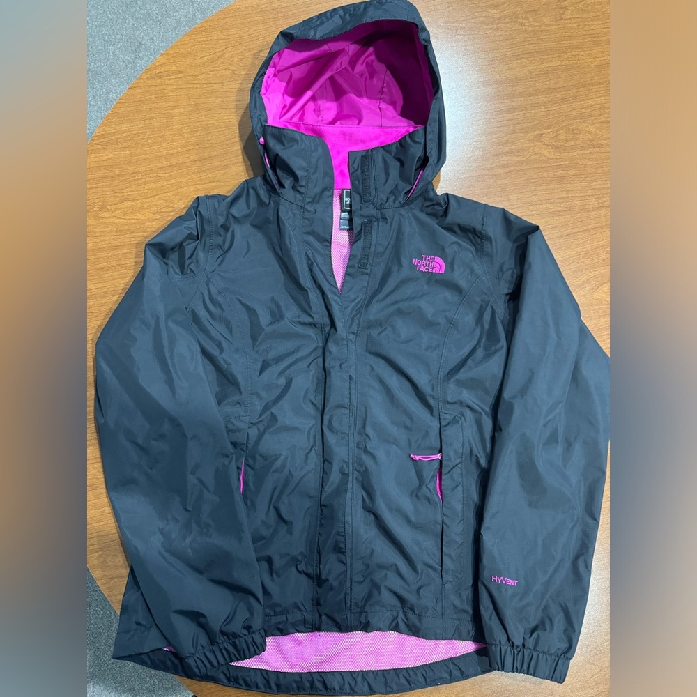 NF windbreaker